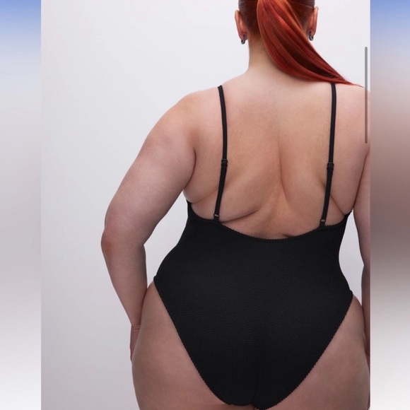 Good American Always Fits Crinkle Black Swimsuit NWOT - Picture 2 of 7